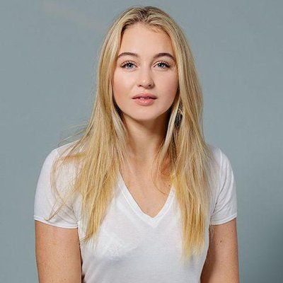 Iskra Lawrence - Bio, Age, Height, Single, Nationality, Height, Wiki