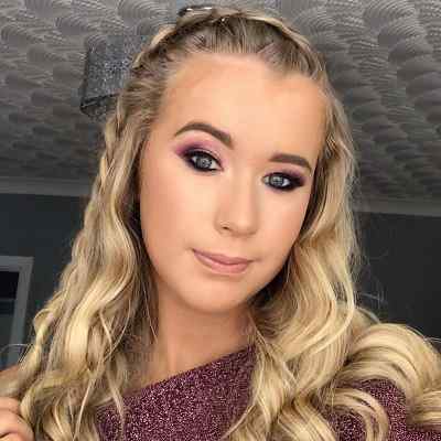 Caitlin Cummins