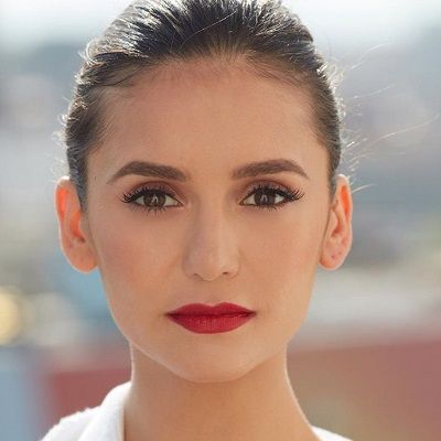 Nina Dobrev