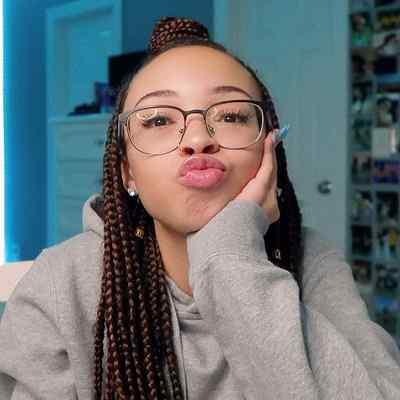 Aliyah Simone - Bio, Age, Height, Nationality,Facts, Net Worth