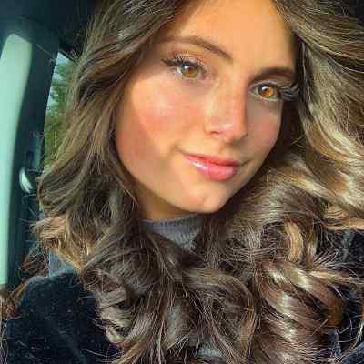 Star Alex - Bio, Age, Net Worth, Single, Nationality, Height, Facts
