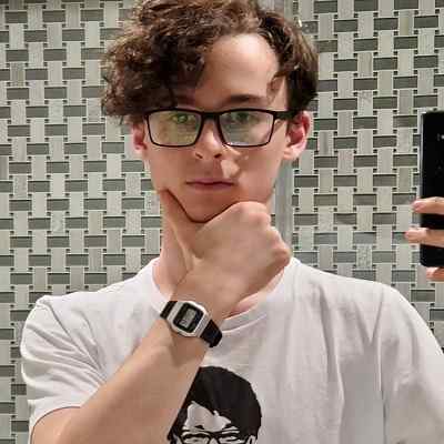 Wyatt Oleff