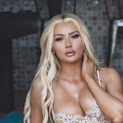 Molly Eskam