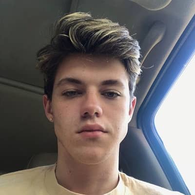 Nicholas Tomillon