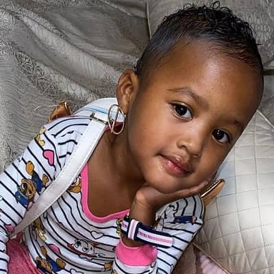 Nova Whitfield