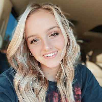 Evie Clair