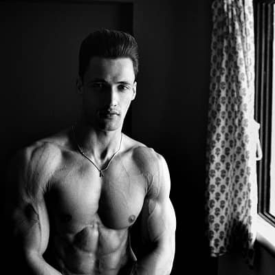 Asim Riaz