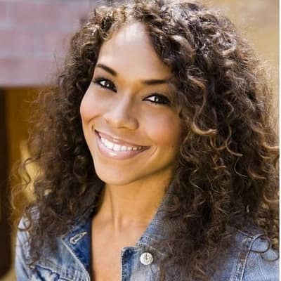 Gillian Iliana Waters