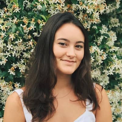 Bailey Jean Cypher - Bio, Height, Net Worth, Single, Career, Facts