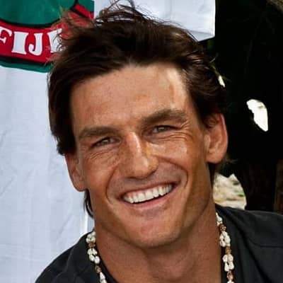 Rob Born - Bio, Age, Net Worth, Height, Single, Career, Facts