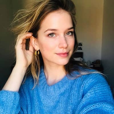 Elizabeth Lail