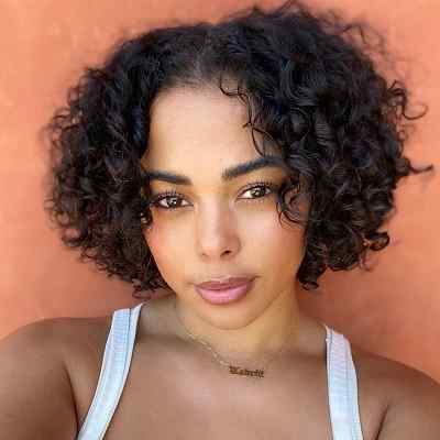 Tabria Majors