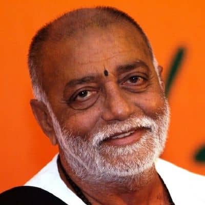 Morari Bapu