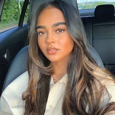 Chloe Wealleans-Watts