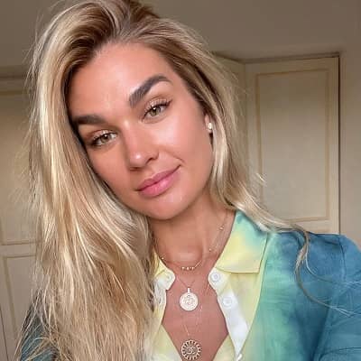 Shayna Taylor