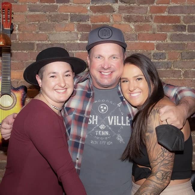 Taylor Mayne Pearl Brooks