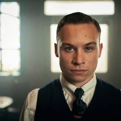 Finn Cole