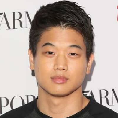 Ki Hong Lee