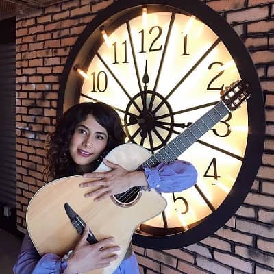 Rosalía León Oviedo