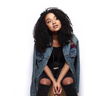 Aisha Dee