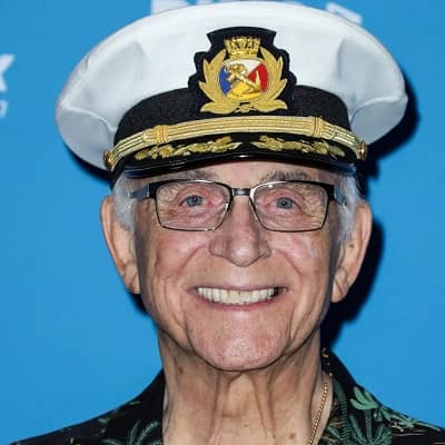 Gavin MacLeod