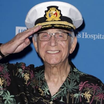 Gavin MacLeod