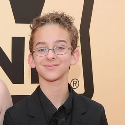 Sullivan Sweeten Bio, Age, Height, Single, Net Worth, Facts