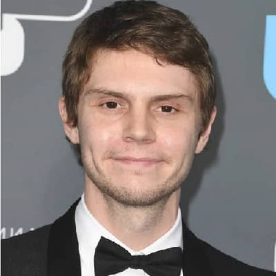 Evan Peters