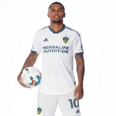 Douglas Costa De Souza