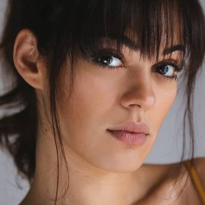Nilam Farooq
