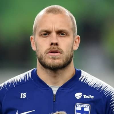 Teemu Pukki - Bio, Net Worth, Height, Nationality, Married, Facts