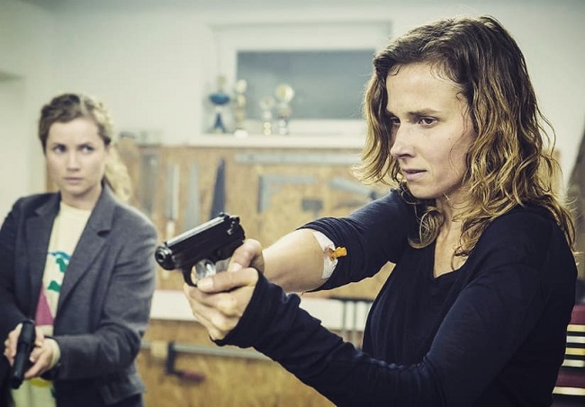 Karin Hanczewski during her shoot (Source Instagram)