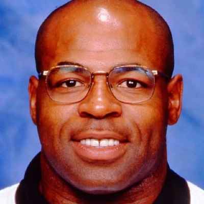 Sam Mills