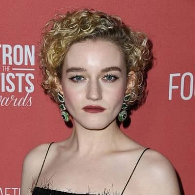 Julia Garner