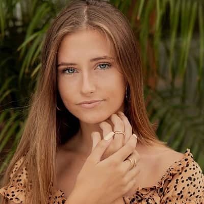Sarah Hoffmeister