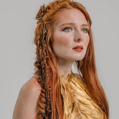 Molly Holton