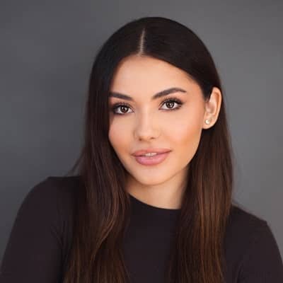Atiana De La Hoya