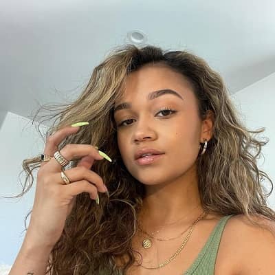 Madison Bailey - Bio, Age, Career, In Relation, Net Worth, Facts
