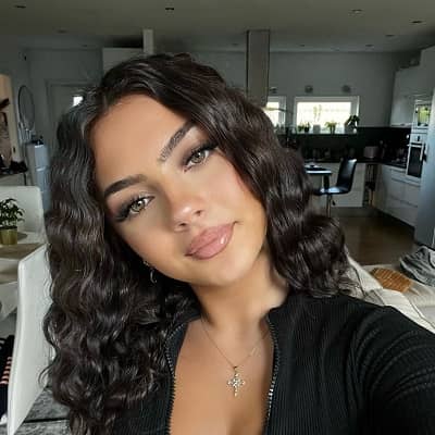 Alexandra Tsolakidis