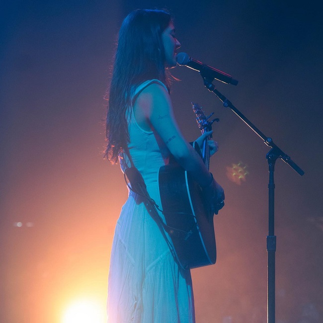 Lizzy McAlpine