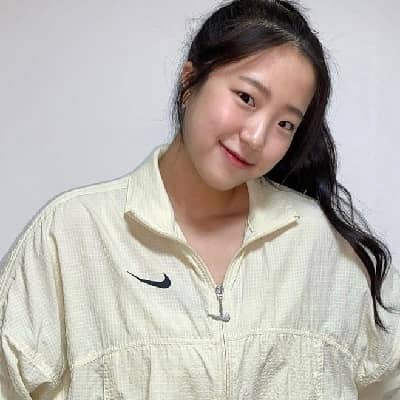 Shin Yubin Bio, Age, Height, Nationality, Net Worth, Facts