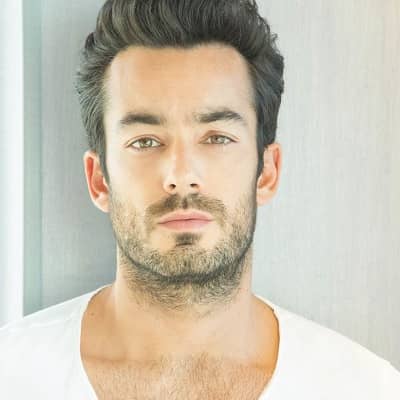 Aaron Diaz