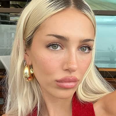 Delilah Belle Hamlin