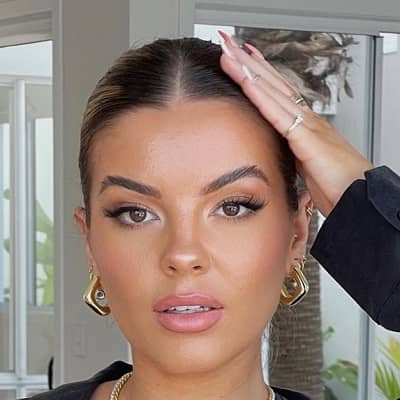Jasmine Hand