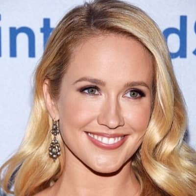 Anna Camp