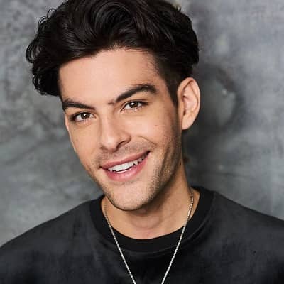 Hale Leon