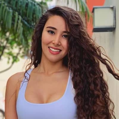 Stephani Valadez