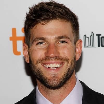 Austin Stowell