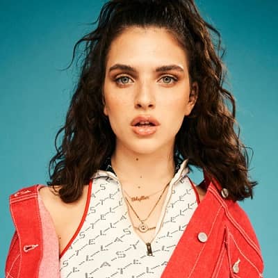 Mae Muller