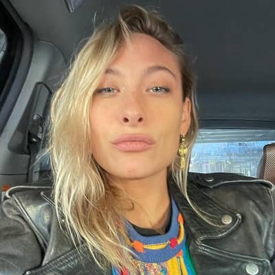 Samantha Urbani - Bio, Age, Height, Net Worth, Facts, Nationality